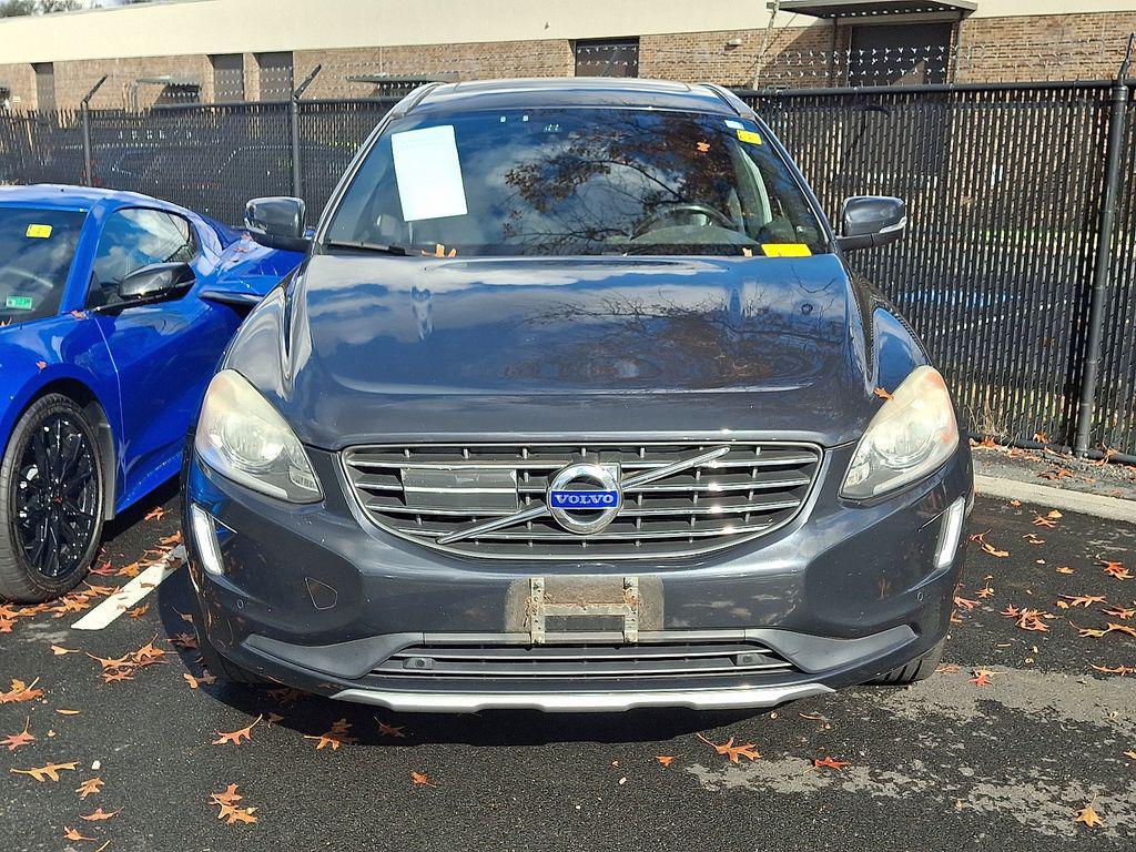 used 2015 Volvo XC60 car, priced at $11,420