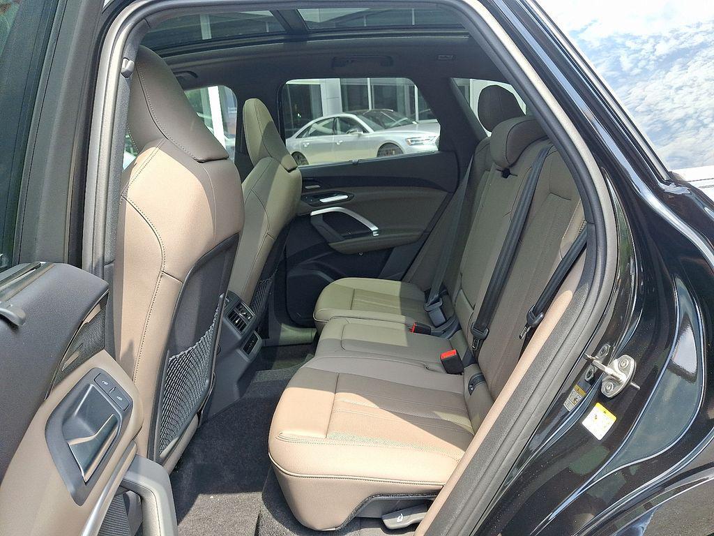 new 2025 Audi Q5 car, priced at $61,950