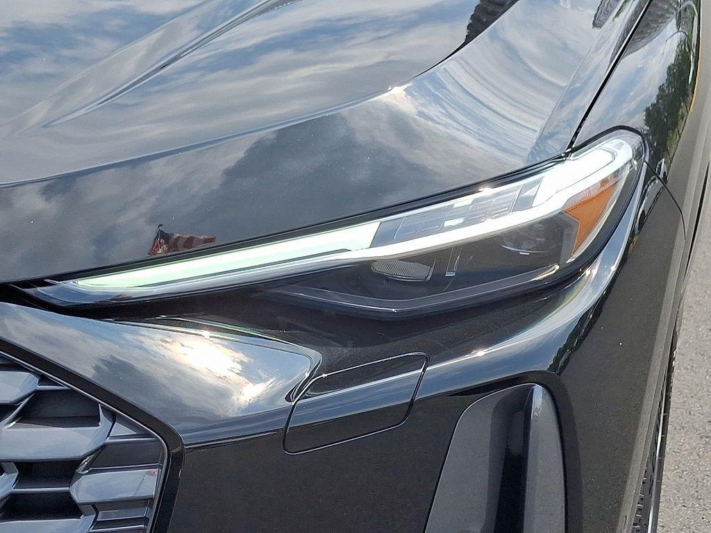 new 2025 Audi Q5 car, priced at $61,950