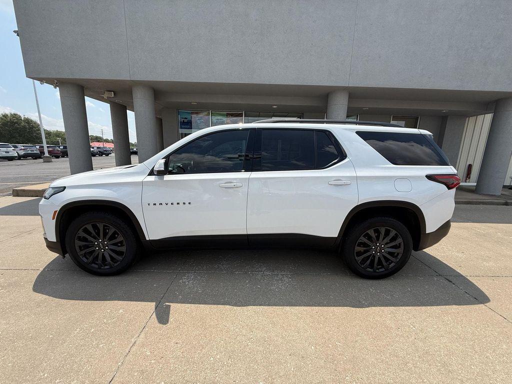used 2023 Chevrolet Traverse car, priced at $30,987
