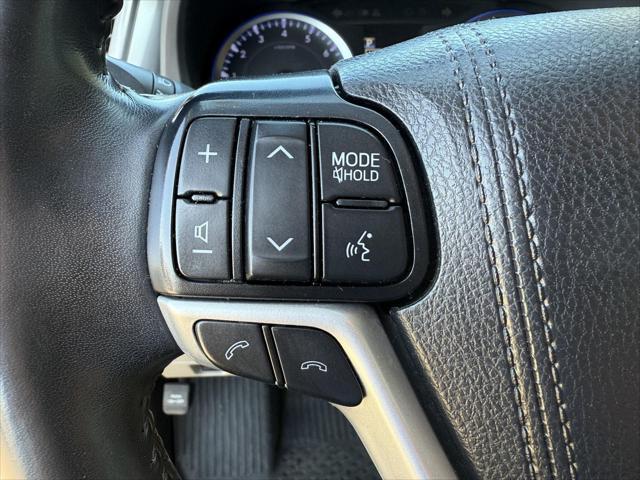 used 2019 Toyota Highlander car, priced at $26,987