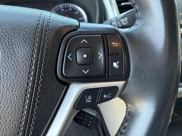 used 2019 Toyota Highlander car, priced at $26,987