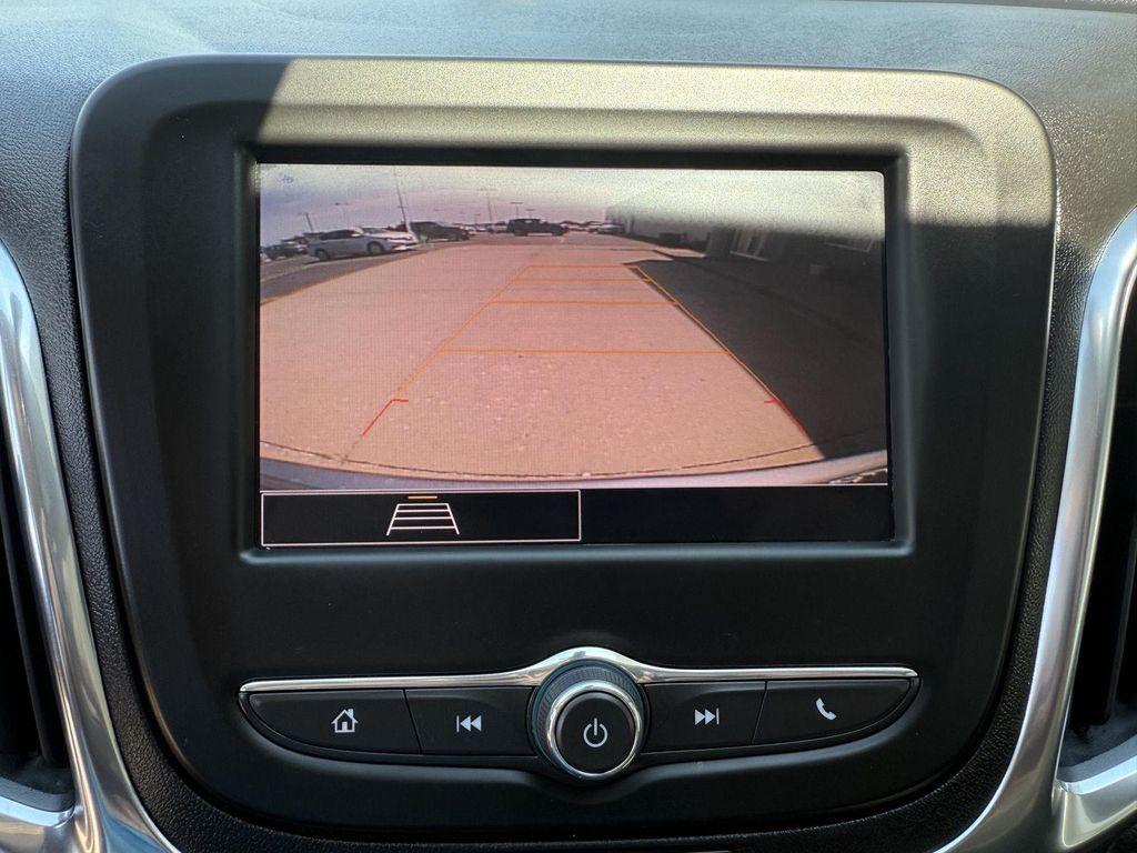 used 2023 Chevrolet Equinox car, priced at $24,287