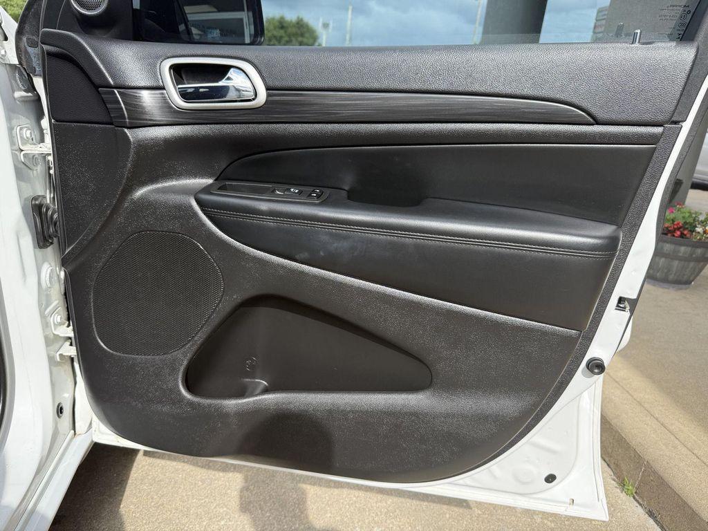 used 2020 Jeep Grand Cherokee car, priced at $18,987