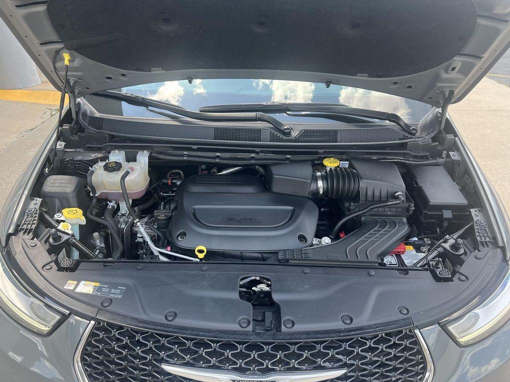used 2023 Chrysler Pacifica car, priced at $24,287
