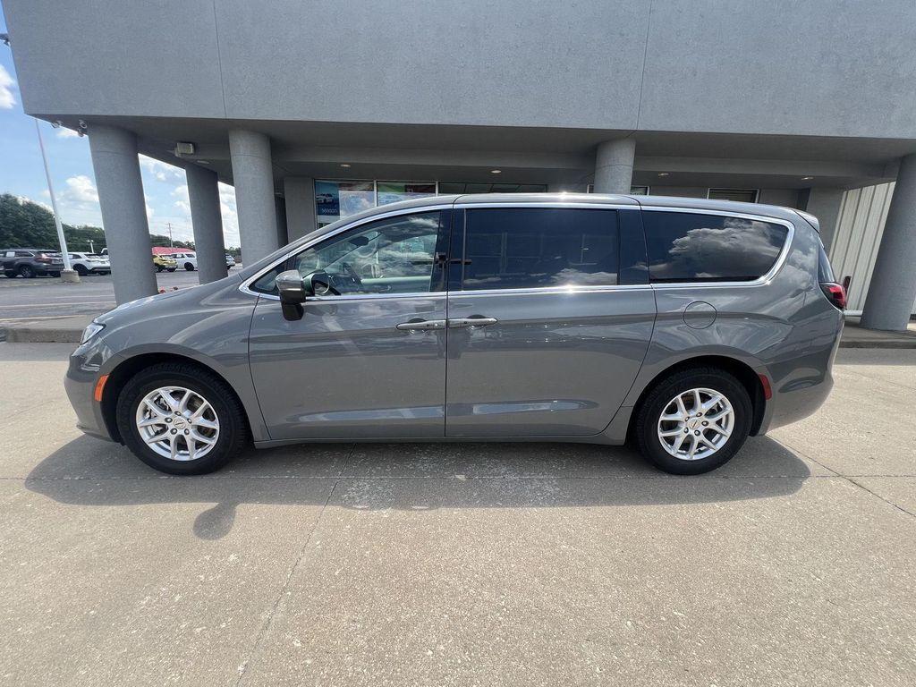 used 2023 Chrysler Pacifica car, priced at $24,287