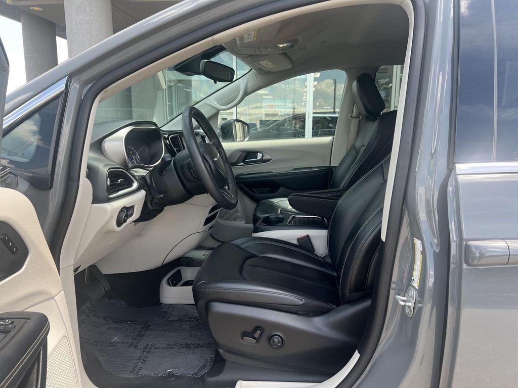 used 2023 Chrysler Pacifica car, priced at $24,287
