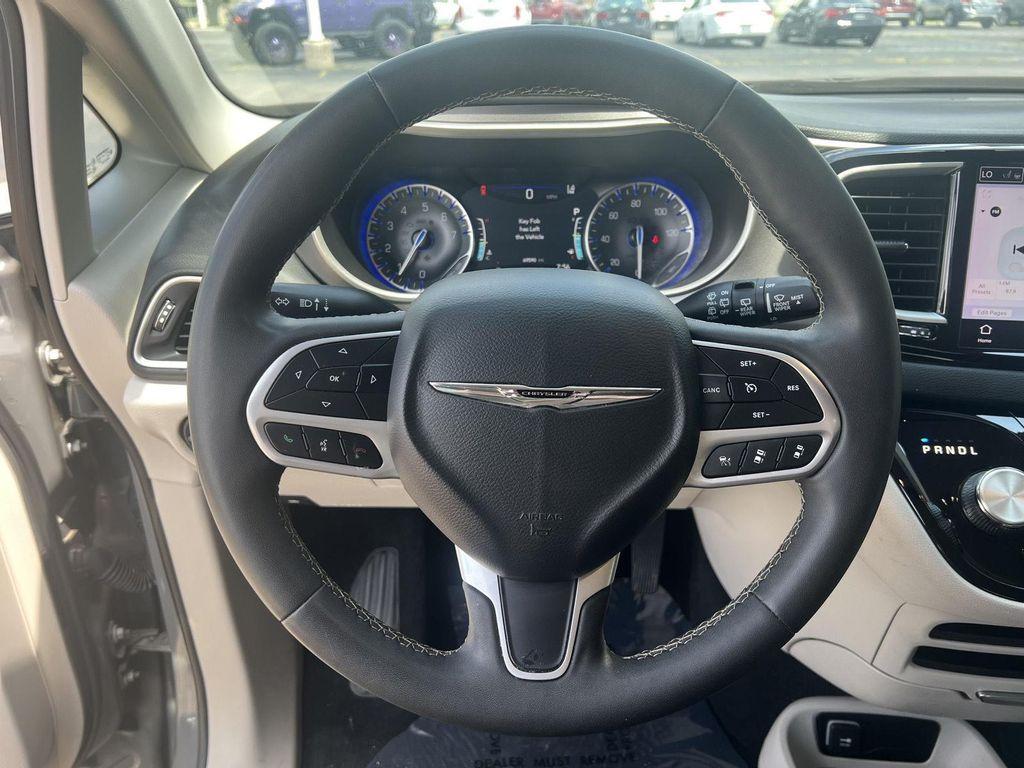 used 2023 Chrysler Pacifica car, priced at $24,287
