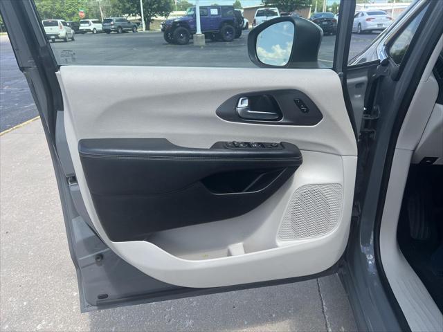used 2023 Chrysler Pacifica car, priced at $24,887