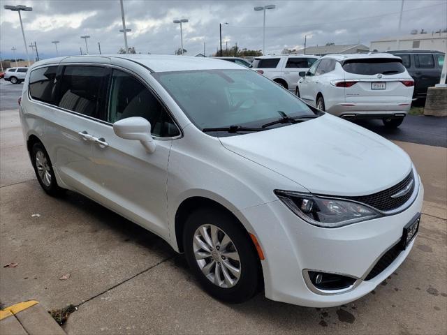 used 2018 Chrysler Pacifica car, priced at $16,987