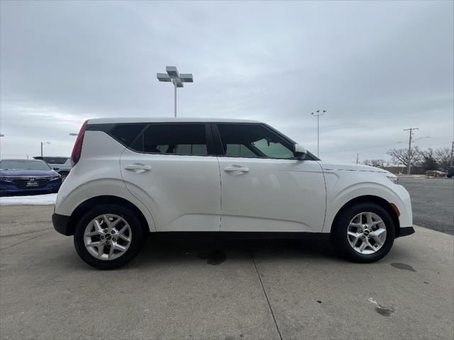 used 2022 Kia Soul car, priced at $17,987