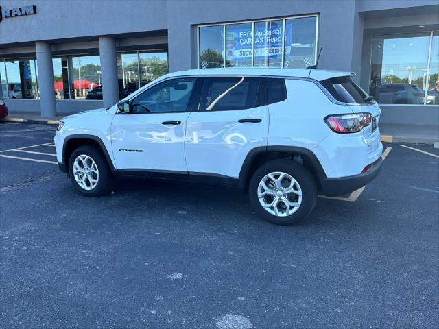 new 2024 Jeep Compass car, priced at $26,495