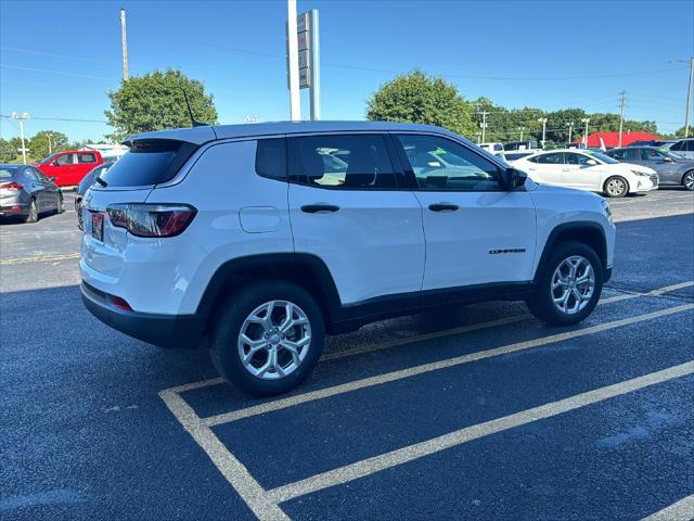 new 2024 Jeep Compass car, priced at $27,297