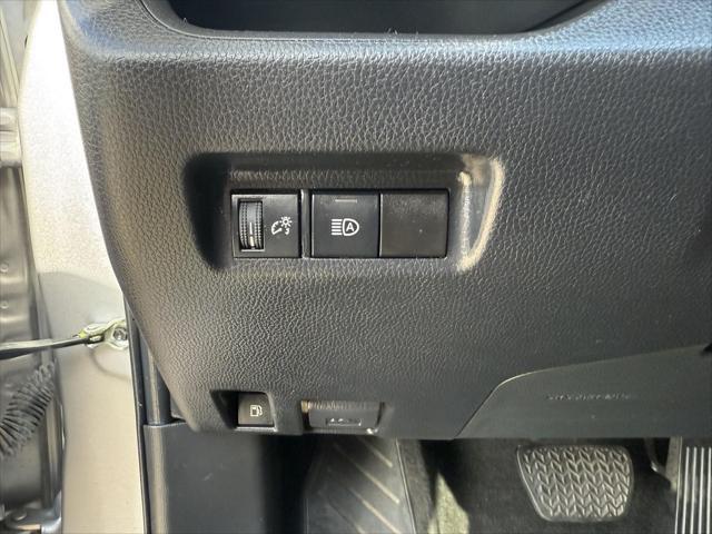 used 2022 Toyota RAV4 Hybrid car, priced at $25,987