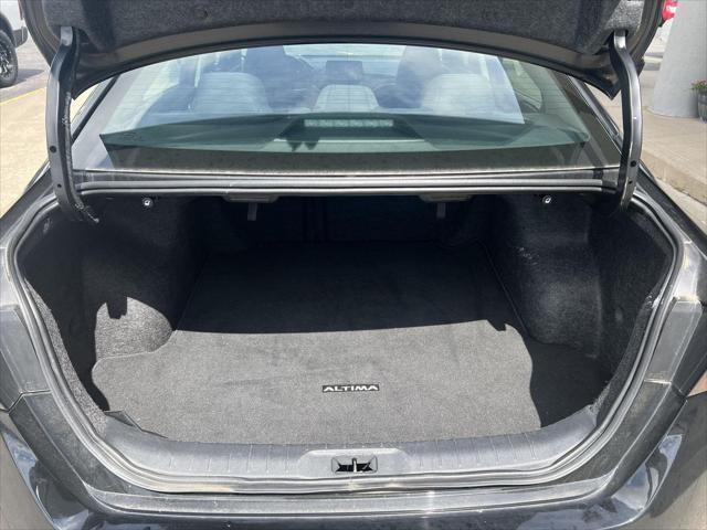 used 2023 Nissan Altima car, priced at $23,487