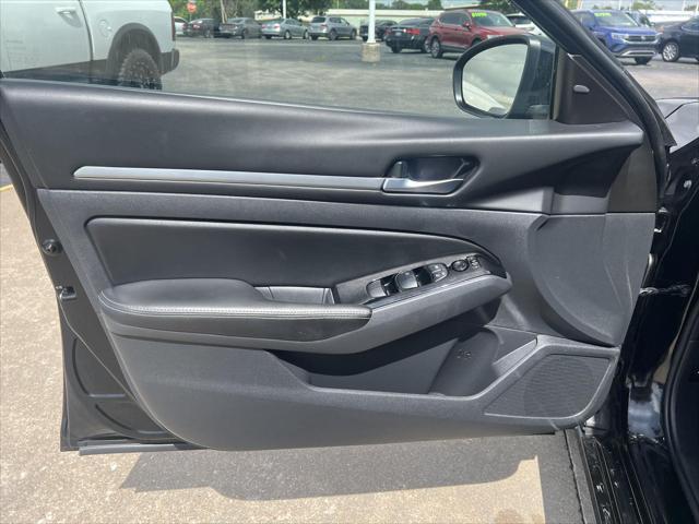 used 2023 Nissan Altima car, priced at $23,487