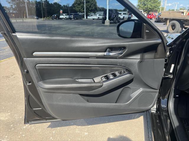 used 2021 Nissan Altima car, priced at $19,487