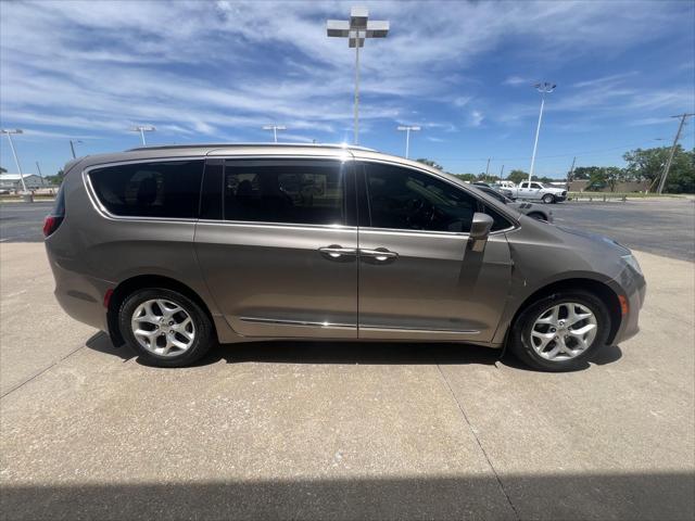 used 2017 Chrysler Pacifica car, priced at $11,787