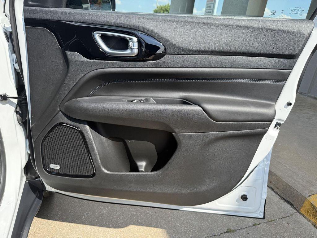 new 2025 Jeep Compass car, priced at $36,610