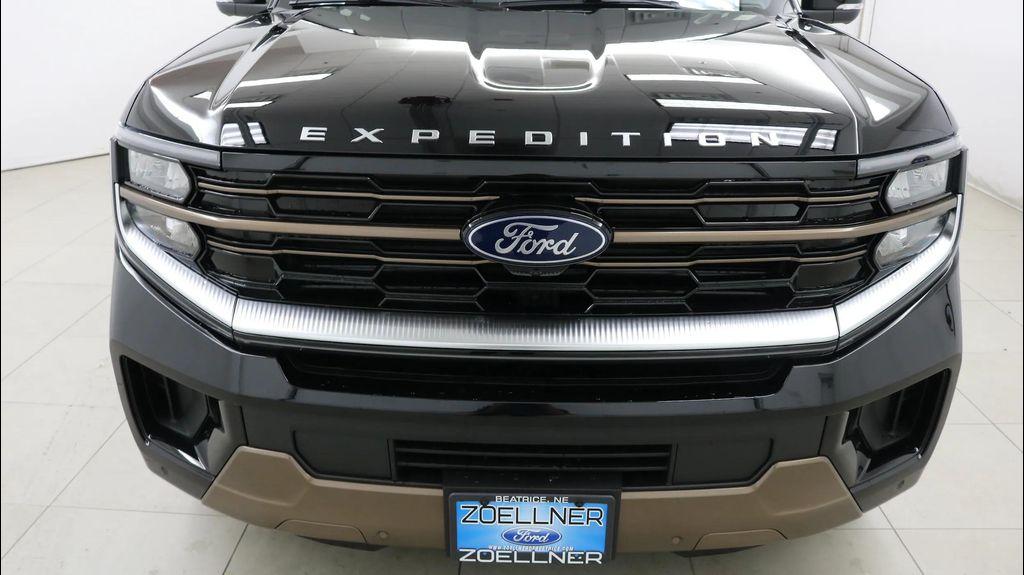 new 2025 Ford Expedition Max car, priced at $87,940