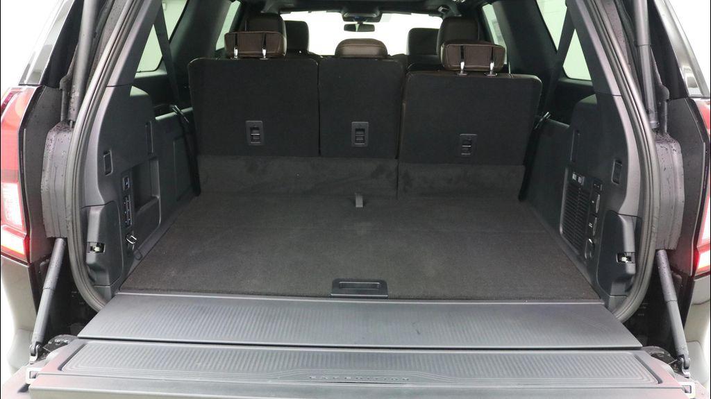 new 2025 Ford Expedition Max car, priced at $87,940