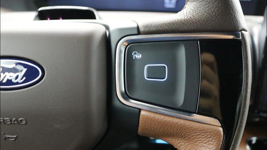 new 2025 Ford Expedition Max car, priced at $87,940