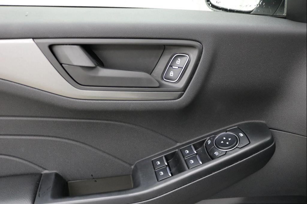 new 2025 Ford Escape car, priced at $30,400