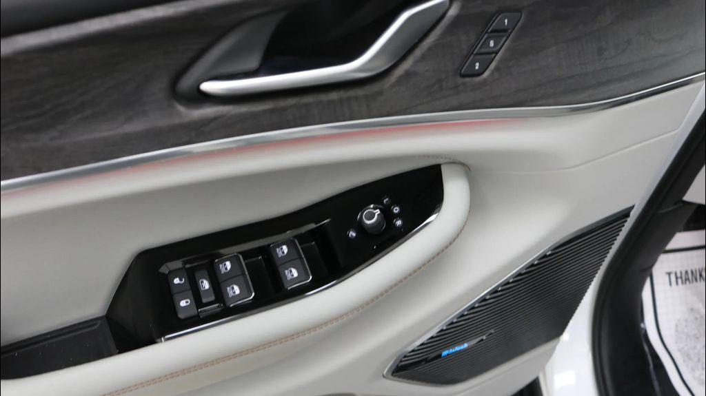 used 2021 Jeep Grand Cherokee L car, priced at $31,995