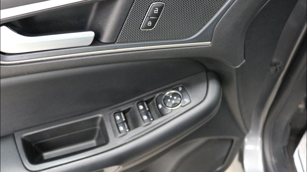 used 2024 Ford Edge car, priced at $31,495