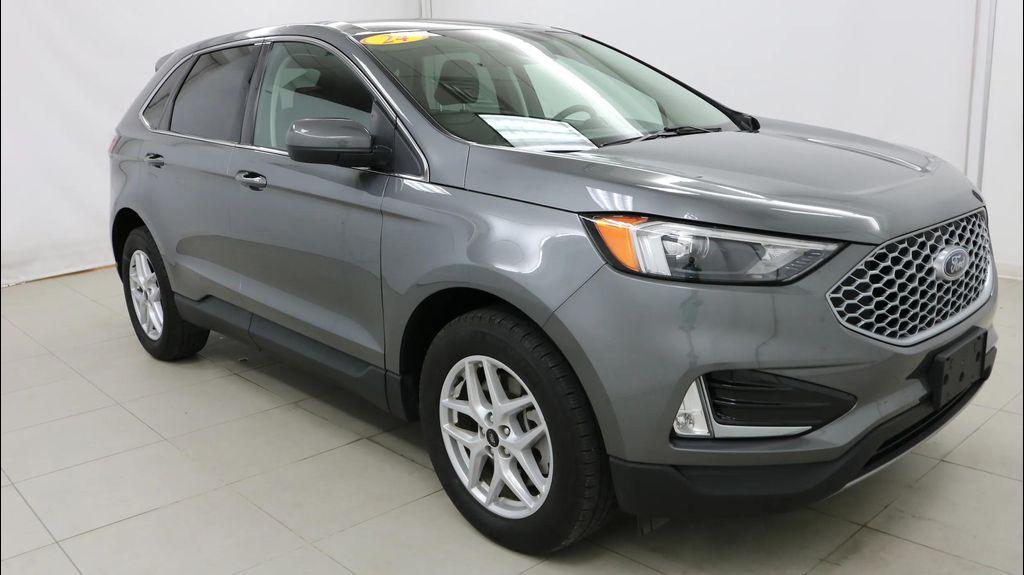 used 2024 Ford Edge car, priced at $31,495