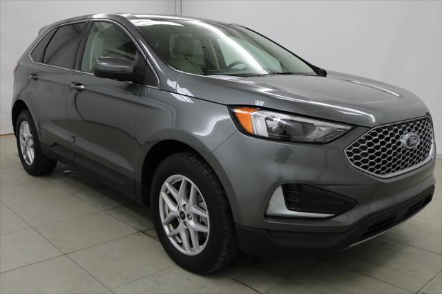 used 2024 Ford Edge car, priced at $32,499