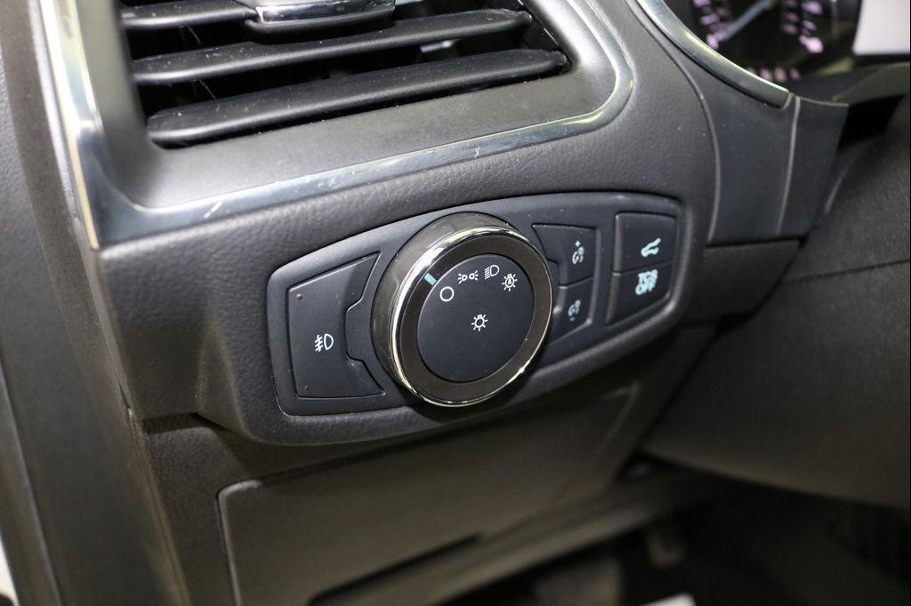 used 2021 Ford Edge car, priced at $21,105