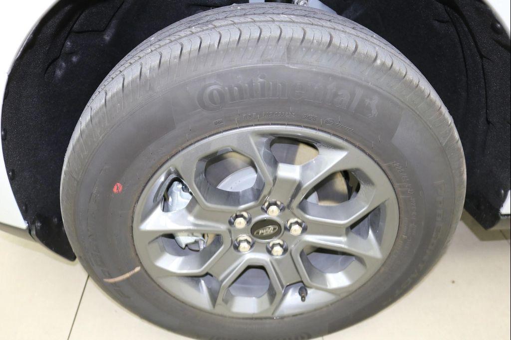 new 2025 Ford Maverick car, priced at $34,030