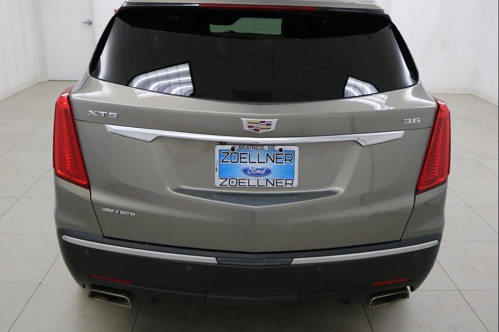 used 2018 Cadillac XT5 car, priced at $19,658