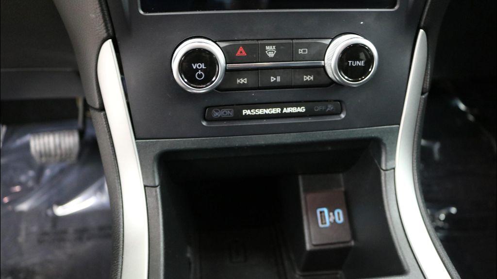 used 2022 Ford Edge car, priced at $27,995