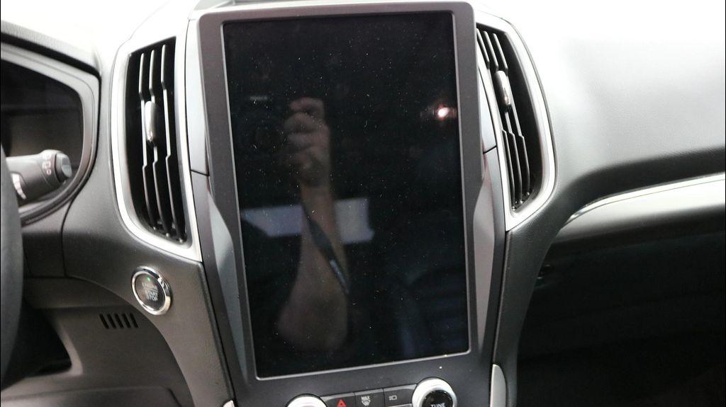 used 2022 Ford Edge car, priced at $27,995