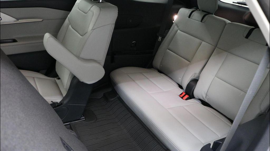 new 2025 Ford Explorer car, priced at $47,295