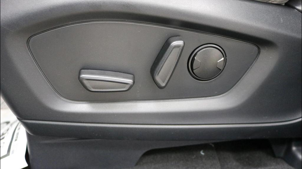 new 2025 Ford Explorer car, priced at $47,295