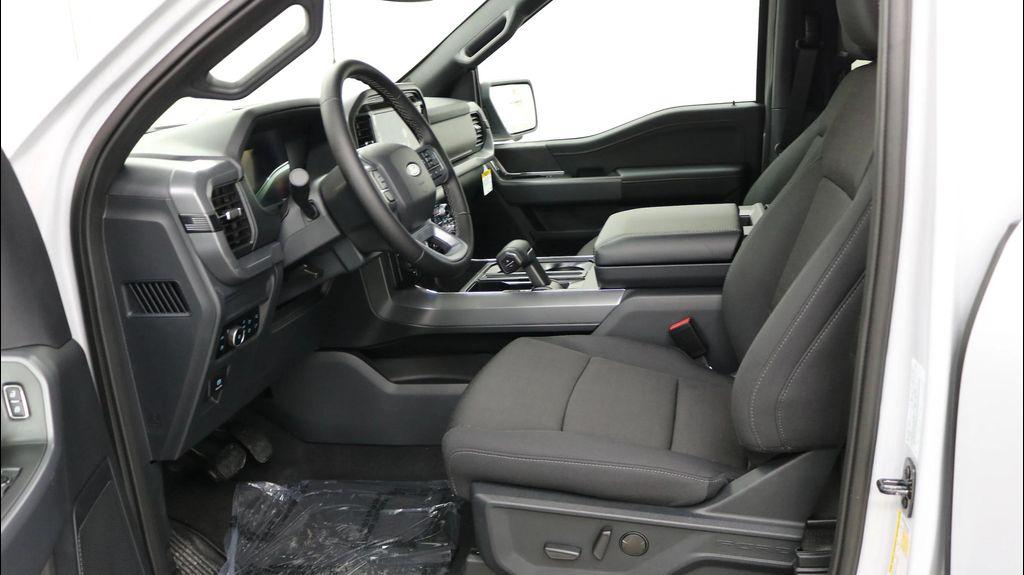 new 2025 Ford F-150 car, priced at $60,200