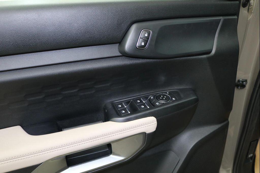 new 2025 Ford Ranger car, priced at $40,350