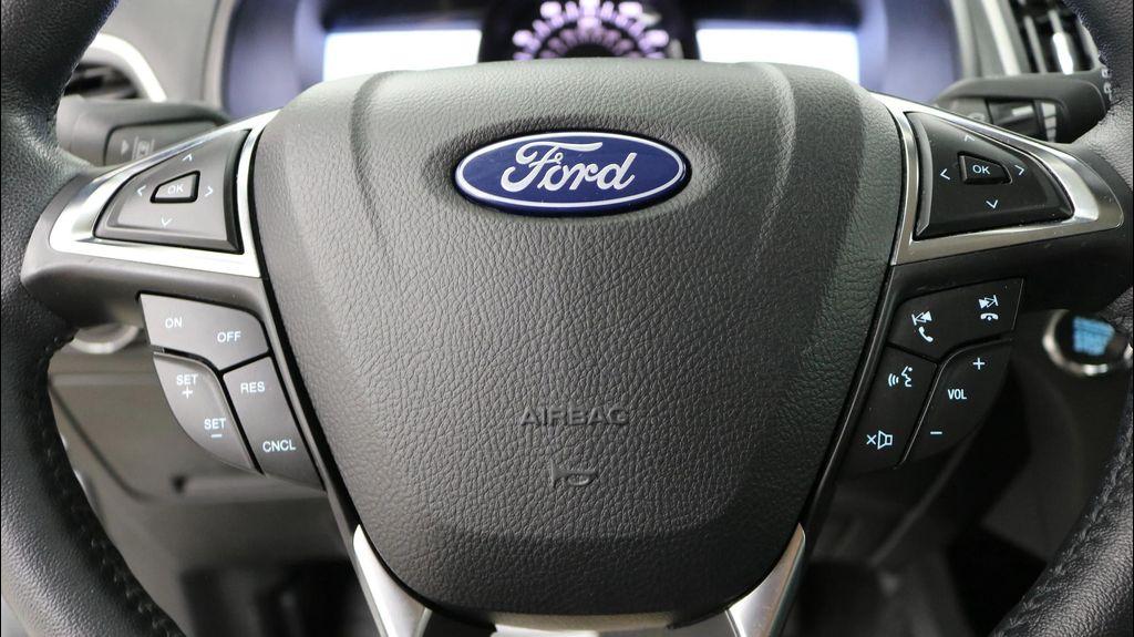 used 2022 Ford Edge car, priced at $27,499