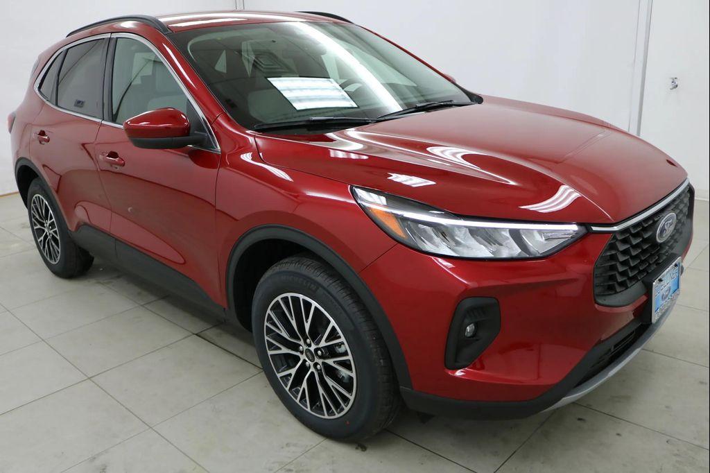 new 2025 Ford Escape PHEV car, priced at $30,999