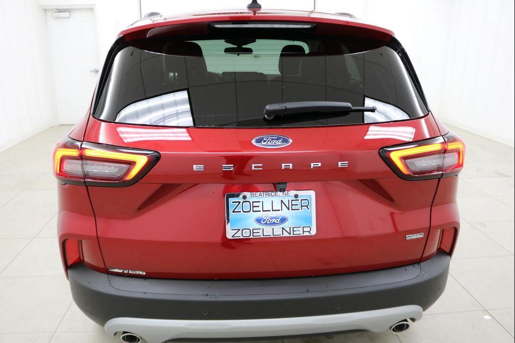 new 2025 Ford Escape PHEV car, priced at $30,999