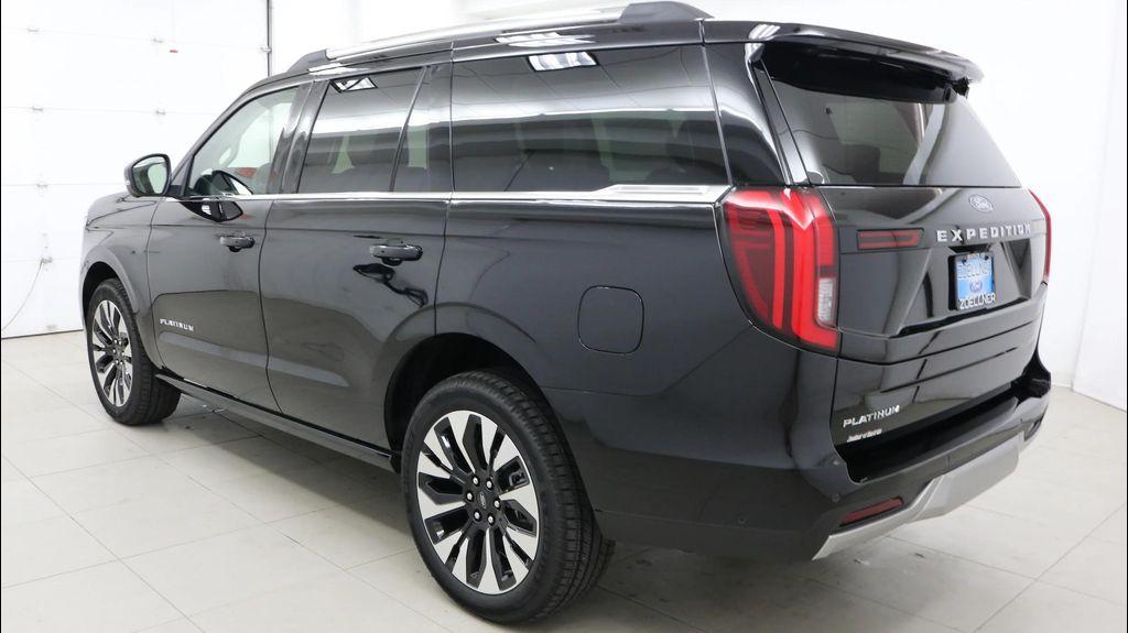 new 2025 Ford Expedition car, priced at $78,525