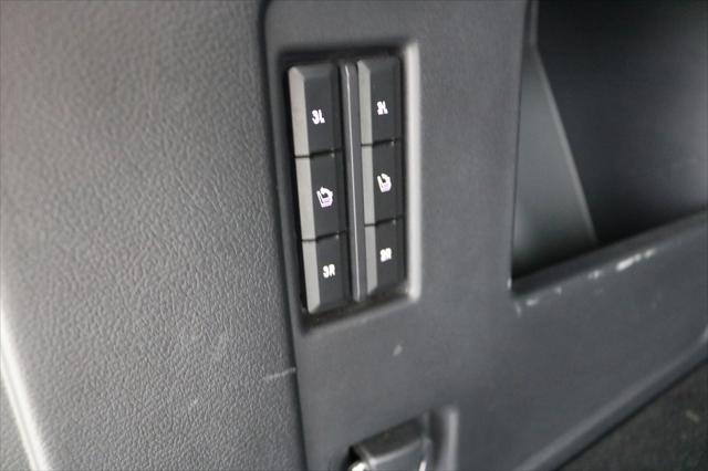 used 2024 Lincoln Navigator car, priced at $75,499