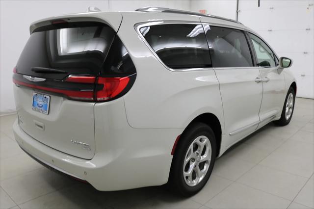 used 2021 Chrysler Pacifica car, priced at $27,999