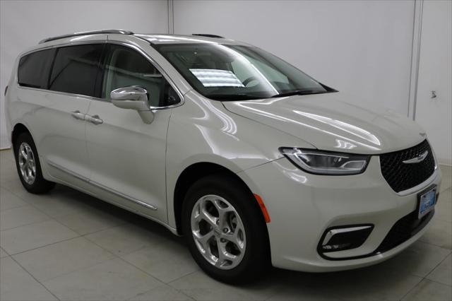 used 2021 Chrysler Pacifica car, priced at $27,999
