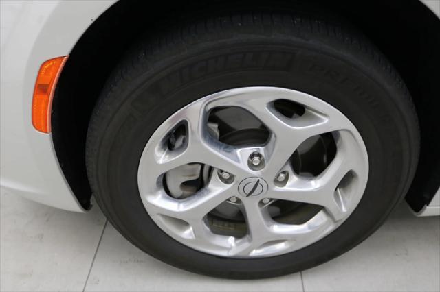 used 2021 Chrysler Pacifica car, priced at $27,999