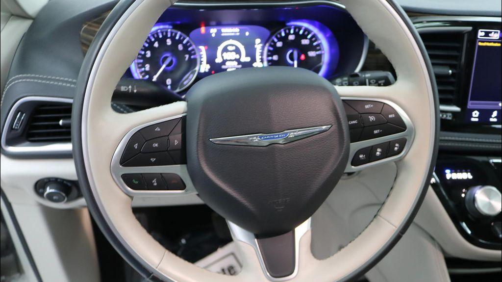 used 2021 Chrysler Pacifica car, priced at $26,995