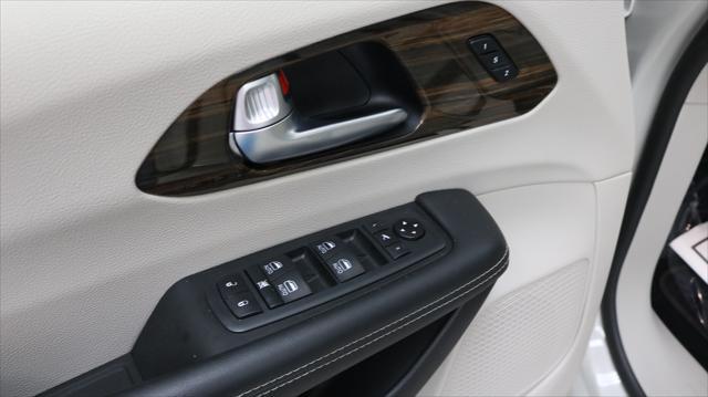 used 2021 Chrysler Pacifica car, priced at $27,999